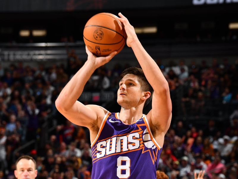 PHOENIX, AZ - APRIL 7: Grayson Allen #8 of the Phoenix Suns shoots the ball during the game against the New Orleans Pelicans on April 7, 2024 at Footprint Center in Phoenix, Arizona. NOTE TO USER: User expressly acknowledges and agrees that, by downloading and or using this photograph, user is consenting to the terms and conditions of the Getty Images License Agreement. Mandatory Copyright Notice: Copyright 2024 NBAE (Photo by Barry Gossage/NBAE via Getty Images)