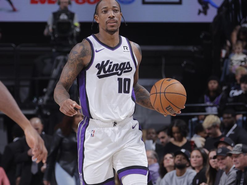 SACRAMENTO, CA - NOVEMBER 8: DeMar DeRozan #10 of the Sacramento Kings dribbles the ball during the game against the LA Clippers on November 8, 2024 at Golden 1 Center in Sacramento, California. NOTE TO USER: User expressly acknowledges and agrees that, by downloading and or using this Photograph, user is consenting to the terms and conditions of the Getty Images License Agreement. Mandatory Copyright Notice: Copyright 2024 NBAE (Photo by Rocky Widner/NBAE via Getty Images)