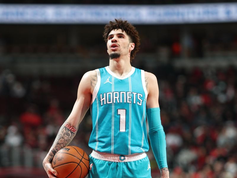 CHICAGO, IL - JANUARY 17: LaMelo Ball #1 of the Charlotte Hornets looks on during the game against the Chicago Bulls on January 17, 2025 at United Center in Chicago, Illinois. NOTE TO USER: User expressly acknowledges and agrees that, by downloading and or using this photograph, User is consenting to the terms and conditions of the Getty Images License Agreement. Mandatory Copyright Notice: Copyright 2025 NBAE (Photo by Jeff Haynes/NBAE via Getty Images)