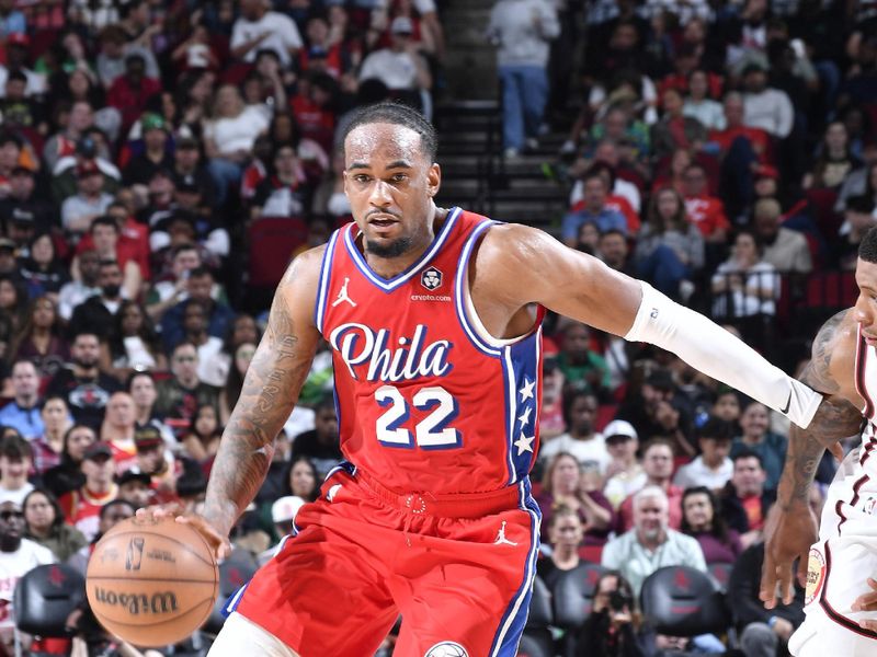 HOUSTON, TX - MARCH 17:  Oshae Brissett #22 of the Philadelphia 76ers dribbles the ball during the game against the Houston Rockets  on March 17, 2025 at the Toyota Center in Houston, Texas. NOTE TO USER: User expressly acknowledges and agrees that, by downloading and or using this photograph, User is consenting to the terms and conditions of the Getty Images License Agreement. Mandatory Copyright Notice: Copyright 2025 NBAE (Photo by Logan Riely/NBAE via Getty Images)