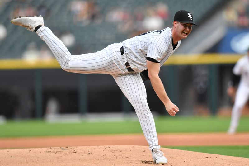 Jun 24, 2025; Chicago, Illinois, USA; Chicago White Sox starting pitcher Jordan Leasure (49) pitches during the first inning against the Arizona Diamondbacks at Rate Field. Mandatory Credit: Patrick Gorski-Imagn Images Jun 24, 2025; Chicago, Illinois, USA; Chicago White Sox starting pitcher Jordan Leasure (49) pitches during the first inning against the Arizona Diamondbacks at Rate Field. Mandatory Credit: Patrick Gorski-Imagn Images