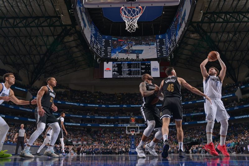 DALLAS, TX - JANUARY 9: Luka Doncic #77 of the Dallas Mavericks shoots the ball during the game against the Memphis Grizzlies on January 9, 2024 at the American Airlines Center in Dallas, Texas. NOTE TO USER: User expressly acknowledges and agrees that, by downloading and or using this photograph, User is consenting to the terms and conditions of the Getty Images License Agreement. Mandatory Copyright Notice: Copyright 2024 NBAE (Photo by Glenn James/NBAE via Getty Images)