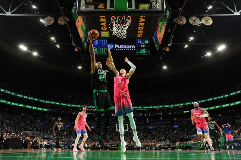 BOSTON, MA - NOVEMBER 27: Al Horford #42 of the Boston Celtics drives to the basket during the game against the Washington Wizards on November 27, 2022 at the TD Garden in Boston, Massachusetts.  NOTE TO USER: User expressly acknowledges and agrees that, by downloading and or using this photograph, User is consenting to the terms and conditions of the Getty Images License Agreement. Mandatory Copyright Notice: Copyright 2022 NBAE  (Photo by Brian Babineau/NBAE via Getty Images)