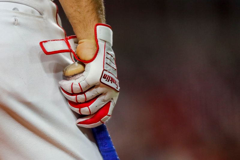 Apr 18, 2023; Cincinnati, Ohio, USA; Cincinnati Reds first baseman Jason Vosler (32) prepares on deck during the ninth inning against the Tampa Bay Rays at Great American Ball Park. Mandatory Credit: Katie Stratman-USA TODAY Sports