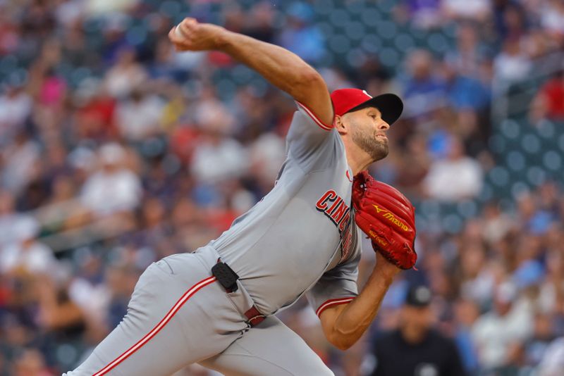 Sep 14, 2024; Minneapolis, Minnesota, USA; Cincinnati Reds starting pitcher Nick Martinez (28) throws to the Minnesota Twins in the second inning at Target Field. Mandatory Credit: Bruce Kluckhohn-Imagn Images