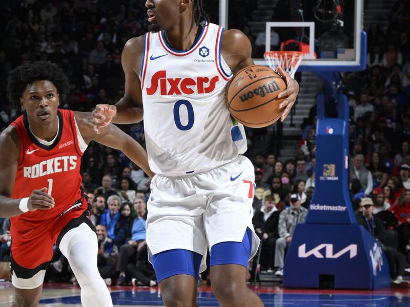 PHILADELPHIA, PA - NOVEMBER 27: Tyrese Maxey #0 of the Philadelphia 76ers dribbles the ball during the game against the Houston Rockets on November 27, 2024 at the Wells Fargo Center in Philadelphia, Pennsylvania NOTE TO USER: User expressly acknowledges and agrees that, by downloading and/or using this Photograph, user is consenting to the terms and conditions of the Getty Images License Agreement. Mandatory Copyright Notice: Copyright 2024 NBAE (Photo by David Dow/NBAE via Getty Images)