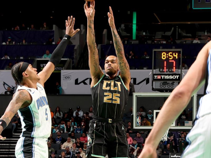 CHARLOTTE, NC - FEBRUARY 5: P.J. Washington #25 of the Charlotte Hornets shoots a three point basket against the Orlando Magic on February 5, 2023 at Spectrum Center in Charlotte, North Carolina. NOTE TO USER: User expressly acknowledges and agrees that, by downloading and or using this photograph, User is consenting to the terms and conditions of the Getty Images License Agreement. Mandatory Copyright Notice: Copyright 2023 NBAE (Photo by Kent Smith/NBAE via Getty Images)