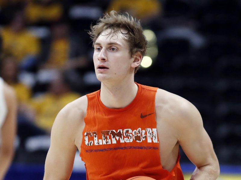 Clemson Tigers Face Arizona Wildcats in Highly Anticipated Men's Basketball Showdown; Chase Hunt...