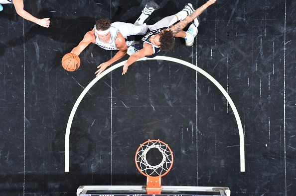 SAN ANTONIO, TX - OCTOBER 25: Zach Collins #23 of the San Antonio Spurs shoots the ball during the game against the Dallas Mavericks on October 25, 2023 at the Frost Bank Center in San Antonio, Texas. NOTE TO USER: User expressly acknowledges and agrees that, by downloading and or using this photograph, user is consenting to the terms and conditions of the Getty Images License Agreement. Mandatory Copyright Notice: Copyright 2023 NBAE (Photos by Michael Gonzales/NBAE via Getty Images)