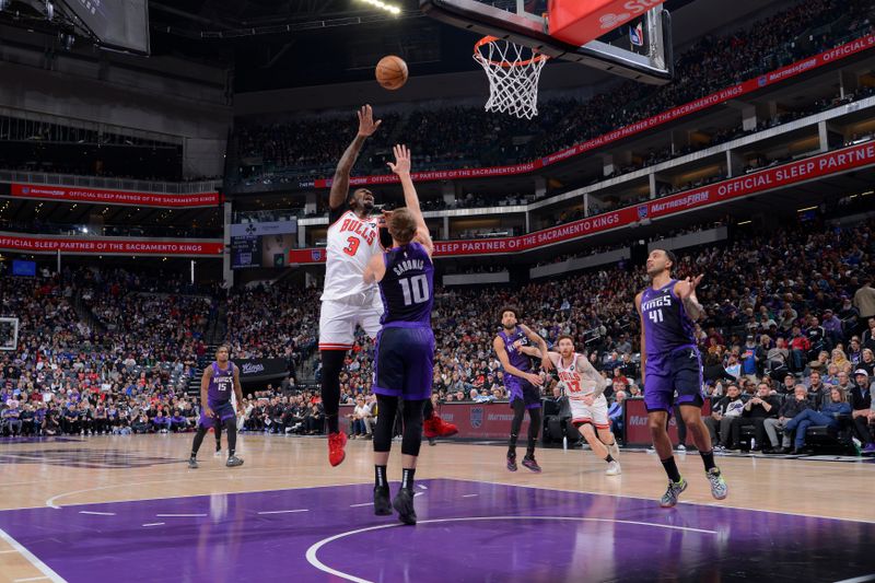 SACRAMENTO, CA - MARCH 4: Andre Drummond #3 of the Chicago Bulls drives to the basket during the game against the Sacramento Kings on March 4, 2024 at Golden 1 Center in Sacramento, California. NOTE TO USER: User expressly acknowledges and agrees that, by downloading and or using this Photograph, user is consenting to the terms and conditions of the Getty Images License Agreement. Mandatory Copyright Notice: Copyright 2024 NBAE (Photo by Rocky Widner/NBAE via Getty Images)