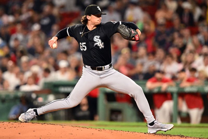 Sep 6, 2024; Boston, Massachusetts, USA; Chicago White Sox starting pitcher Davis Martin (65) pitches against the Boston Red Sox during the third inning at Fenway Park. Mandatory Credit: Brian Fluharty-Imagn Images