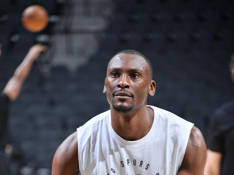 SAN ANTONIO, TX - MARCH 4: Bismack Biyombo #15 of the San Antonio Spurs warms up before the game against the Brooklyn Nets on March 4, 2025 at the Frost Bank Center in San Antonio, Texas. NOTE TO USER: User expressly acknowledges and agrees that, by downloading and or using this photograph, user is consenting to the terms and conditions of the Getty Images License Agreement. Mandatory Copyright Notice: Copyright 2025 NBAE (Photos by Michael Gonzales/NBAE via Getty Images)