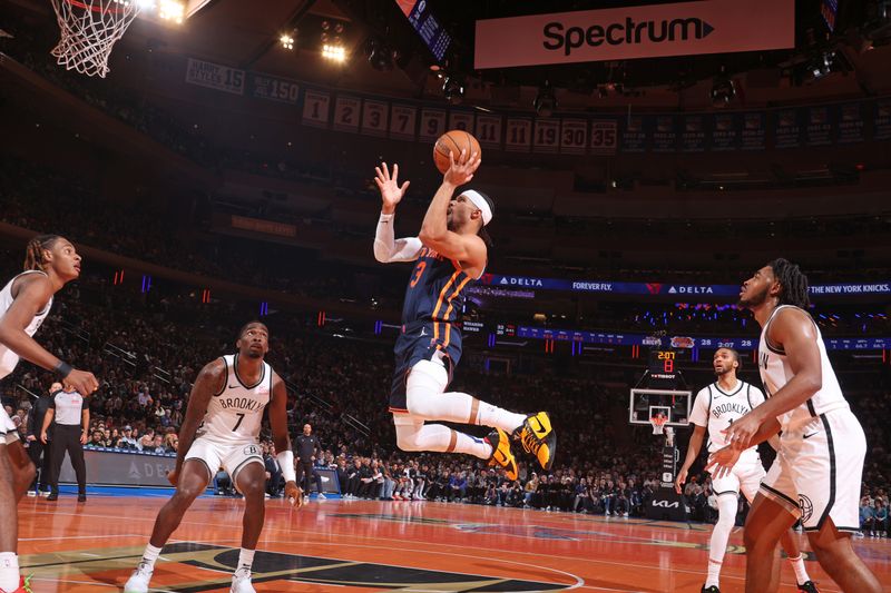 NEW YORK, NY - NOVEMBER 15: Josh Hart #3 of the New York Knicks drives to the basket during the game against the Brooklyn Nets during the Emirates NBA Cup game on November 15, 2024 at Madison Square Garden in New York City, New York.  NOTE TO USER: User expressly acknowledges and agrees that, by downloading and or using this photograph, User is consenting to the terms and conditions of the Getty Images License Agreement. Mandatory Copyright Notice: Copyright 2024 NBAE  (Photo by Nathaniel S. Butler/NBAE via Getty Images)