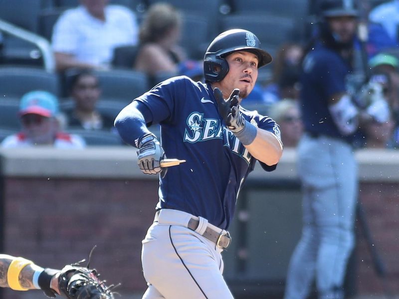 Sep 3, 2023; New York City, New York, USA;  Seattle Mariners pinch hitter Sam Haggerty (0) breaks his bat in the ninth inning against the New York Mets at Citi Field. Mandatory Credit: Wendell Cruz-USA TODAY Sports