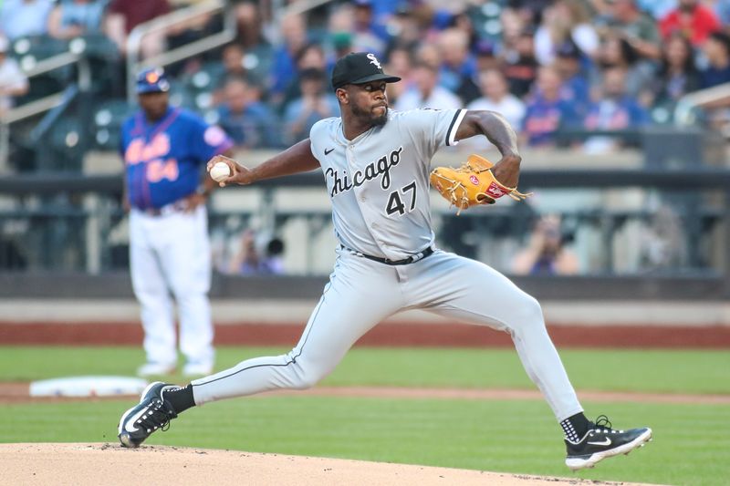 Jul 19, 2023; New York City, New York, USA;  Chicago White Sox starting pitcher Touki Toussaint (47) pitches in the first inning against the New York Mets at Citi Field. Mandatory Credit: Wendell Cruz-USA TODAY Sports