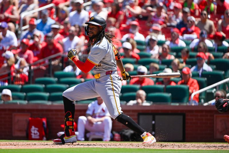 Jun 13, 2024; St. Louis, Missouri, USA;  Pittsburgh Pirates shortstop Oneil Cruz (15) hits a two run single against the St. Louis Cardinals during the fifth inning at Busch Stadium. Mandatory Credit: Jeff Curry-USA TODAY Sports