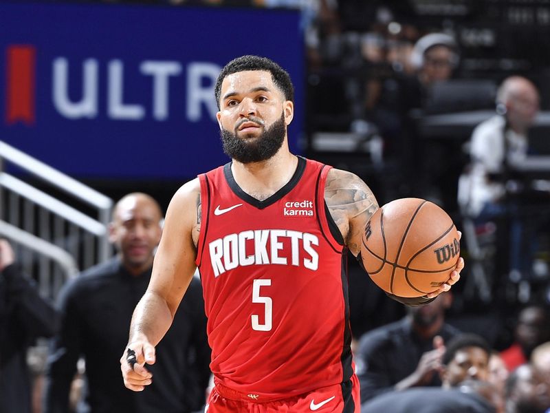 HOUSTON, TX - MARCH 6: Fred VanVleet #5 of the Houston Rockets brings the ball up court during the game against the LA Clippers on March 6, 2024 at the Toyota Center in Houston, Texas. NOTE TO USER: User expressly acknowledges and agrees that, by downloading and or using this photograph, User is consenting to the terms and conditions of the Getty Images License Agreement. Mandatory Copyright Notice: Copyright 2024 NBAE (Photo by Logan Riely/NBAE via Getty Images)