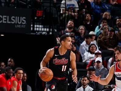 PORTLAND, OR - DECEMBER 21: Malcolm Brogdon #11 of the Portland Trail Blazers handles the ball during the game against the Washington Wizards on December 21, 2023 at the Moda Center Arena in Portland, Oregon. NOTE TO USER: User expressly acknowledges and agrees that, by downloading and or using this photograph, user is consenting to the terms and conditions of the Getty Images License Agreement. Mandatory Copyright Notice: Copyright 2023 NBAE (Photo by Cameron Browne/NBAE via Getty Images)