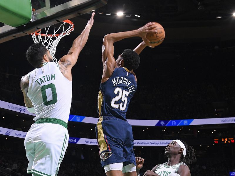 BOSTON, MA - JANUARY 29: Trey Murphy III #25 of the New Orleans Pelicans drives to the basket during the game against the Boston Celtics on January 29, 2024 at the TD Garden in Boston, Massachusetts. NOTE TO USER: User expressly acknowledges and agrees that, by downloading and or using this photograph, User is consenting to the terms and conditions of the Getty Images License Agreement. Mandatory Copyright Notice: Copyright 2024 NBAE  (Photo by Brian Babineau/NBAE via Getty Images)