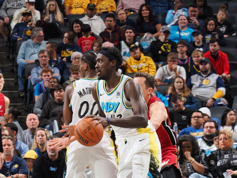 INDIANAPOLIS, IN - NOVEMBER 17: Pascal Siakam #43 of the Indiana Pacers drives to the basket during the game against the Miami Heat on November 17, 2024 at Gainbridge Fieldhouse in Indianapolis, Indiana. NOTE TO USER: User expressly acknowledges and agrees that, by downloading and or using this Photograph, user is consenting to the terms and conditions of the Getty Images License Agreement. Mandatory Copyright Notice: Copyright 2024 NBAE (Photo by Ron Hoskins/NBAE via Getty Images)