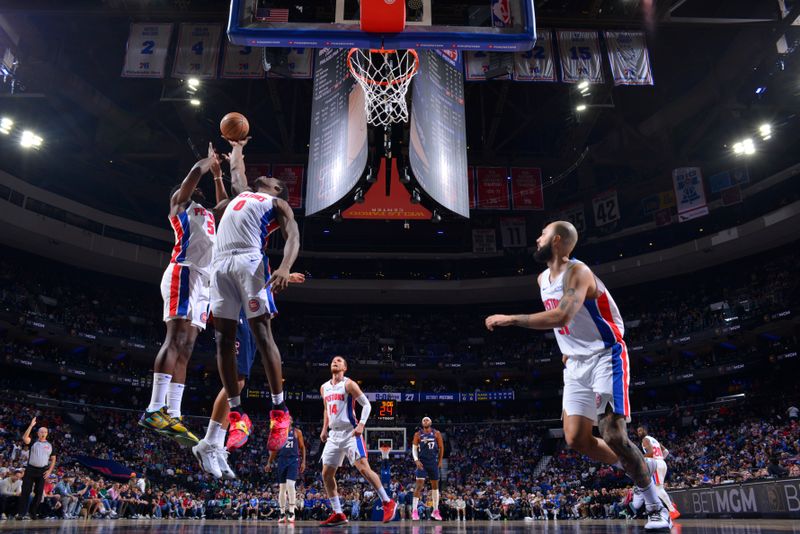 PHILADELPHIA, PA - APRIL 9: Jalen Duren #0 of the Detroit Pistons rebounds the ball during the game against the Philadelphia 76ers on April 9, 2024 at the Wells Fargo Center in Philadelphia, Pennsylvania NOTE TO USER: User expressly acknowledges and agrees that, by downloading and/or using this Photograph, user is consenting to the terms and conditions of the Getty Images License Agreement. Mandatory Copyright Notice: Copyright 2024 NBAE (Photo by Jesse D. Garrabrant/NBAE via Getty Images)