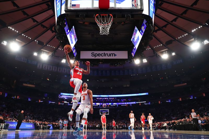 NEW YORK, NY - JANUARY 27: Desmond Bane #22 of the Memphis Grizzlies drives to the basket during the game against the New York Knicks on January 27, 2025 at Madison Square Garden in New York City, New York.  NOTE TO USER: User expressly acknowledges and agrees that, by downloading and or using this photograph, User is consenting to the terms and conditions of the Getty Images License Agreement. Mandatory Copyright Notice: Copyright 2025 NBAE  (Photo by David L. Nemec/NBAE via Getty Images)