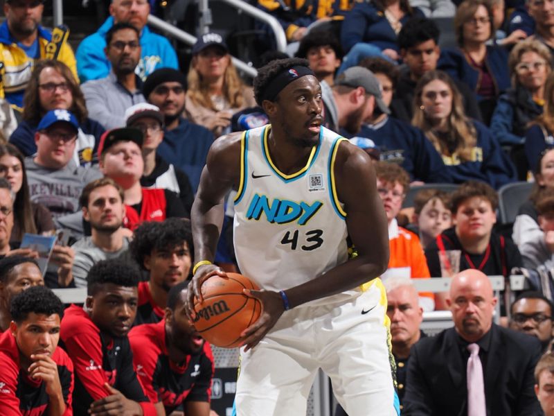 INDIANAPOLIS, IN - NOVEMBER 17: Pascal Siakam #43 of the Indiana Pacers handles the ball during the game against the Miami Heat on November 17, 2024 at Gainbridge Fieldhouse in Indianapolis, Indiana. NOTE TO USER: User expressly acknowledges and agrees that, by downloading and or using this Photograph, user is consenting to the terms and conditions of the Getty Images License Agreement. Mandatory Copyright Notice: Copyright 2024 NBAE (Photo by Ron Hoskins/NBAE via Getty Images)