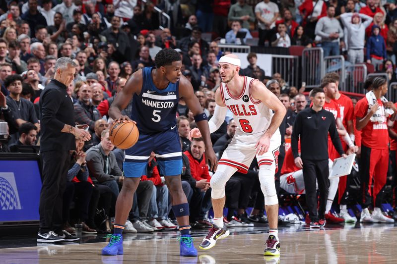 CHICAGO, IL - FEBRUARY 6: Alex Caruso #6 of the Chicago Bulls plays defense during the game against the Minnesota Timberwolves on February 6, 2024 at United Center in Chicago, Illinois. NOTE TO USER: User expressly acknowledges and agrees that, by downloading and or using this photograph, User is consenting to the terms and conditions of the Getty Images License Agreement. Mandatory Copyright Notice: Copyright 2024 NBAE (Photo by Jeff Haynes/NBAE via Getty Images)