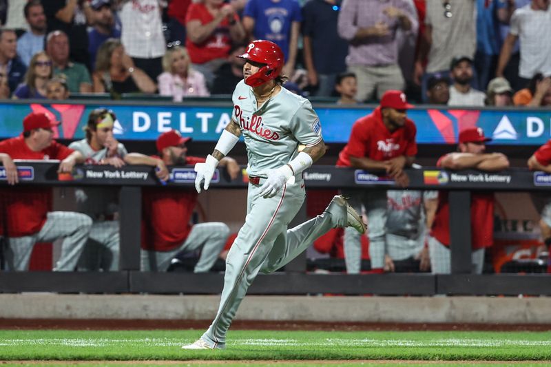 Sep 19, 2024; New York City, New York, USA;  Philadelphia Phillies right fielder Nick Castellanos (8) runs to home plate in the fourth inning against the New York Mets at Citi Field. Mandatory Credit: Wendell Cruz-Imagn Images