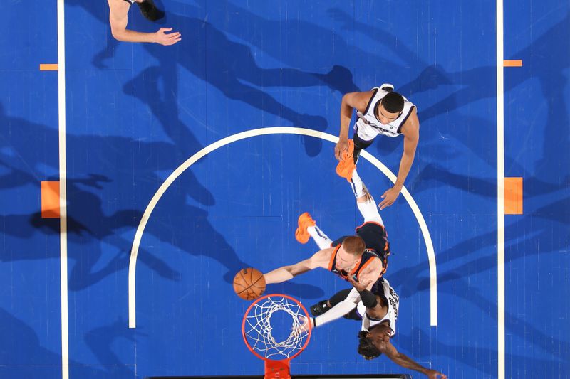 NEW YORK, NY - APRIL 4: Donte Divincenzo #0 of the New York Knicks drives to the basket during the game against the Sacramento Kings on April 4, 2024 at Madison Square Garden in New York City, New York.  NOTE TO USER: User expressly acknowledges and agrees that, by downloading and or using this photograph, User is consenting to the terms and conditions of the Getty Images License Agreement. Mandatory Copyright Notice: Copyright 2024 NBAE  (Photo by Nathaniel S. Butler/NBAE via Getty Images)