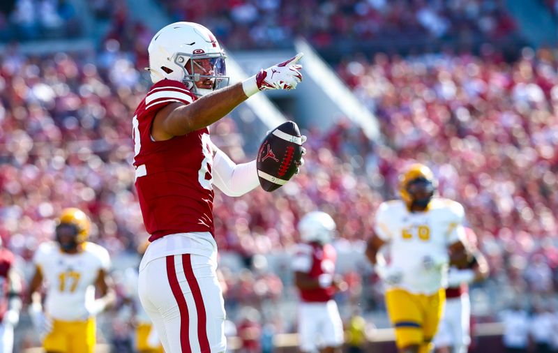Oct 4, 2025; Norman, Oklahoma, USA;  Oklahoma Sooners wide receiver Ivan Carreon (82) reacts after a catch during the first quarter against the Kent State Golden Flashes at Gaylord Family-Oklahoma Memorial Stadium. Mandatory Credit: Kevin Jairaj-Imagn Images