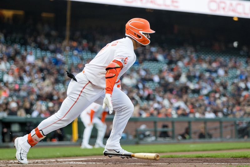 Jun 25, 2024; San Francisco, California, USA; San Francisco Giants left fielder Michael Conforto (8) hits an RBI single against the Chicago Cubs during the second inning at Oracle Park. Mandatory Credit: John Hefti-USA TODAY Sports