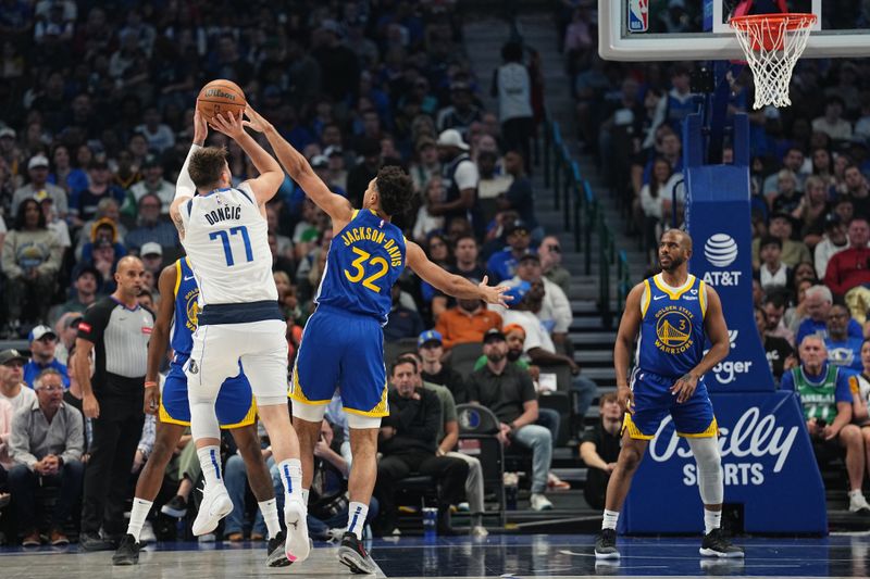 DALLAS, TX - MARCH 13: Luka Doncic #77 of the Dallas Mavericks shoots the ball during the game against the Golden State Warriors on March 13, 2024 at the American Airlines Center in Dallas, Texas. NOTE TO USER: User expressly acknowledges and agrees that, by downloading and or using this photograph, User is consenting to the terms and conditions of the Getty Images License Agreement. Mandatory Copyright Notice: Copyright 2024 NBAE (Photo by Glenn James/NBAE via Getty Images)