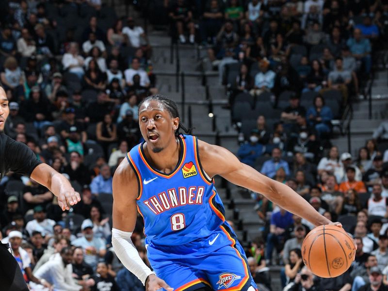 SAN ANTONIO, TX - MARCH 2:  Jalen Williams #8 of the Oklahoma City Thunder handles the ball during the game against the San Antonio Spurs on March 2, 2025 at the Frost Bank Center in San Antonio, Texas. NOTE TO USER: User expressly acknowledges and agrees that, by downloading and or using this photograph, user is consenting to the terms and conditions of the Getty Images License Agreement. Mandatory Copyright Notice: Copyright 2025 NBAE (Photos by Michael Gonzales/NBAE via Getty Images)