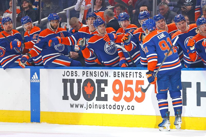 Nov 26, 2023; Edmonton, Alberta, CAN; The Edmonton Oilers celebrate a goal scored by forward Evander Kane (91) during the first period against the Anaheim Ducks at Rogers Place. Mandatory Credit: Perry Nelson-USA TODAY Sports