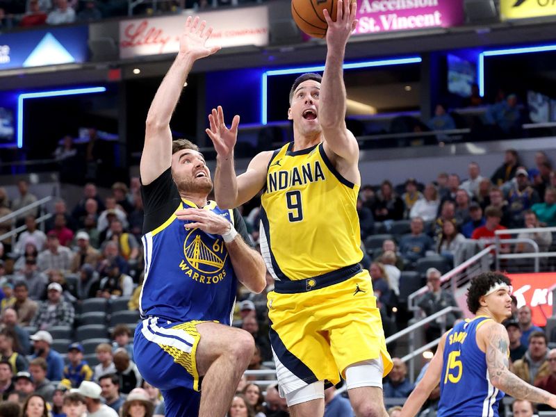 INDIANAPOLIS, INDIANA - JANUARY 10: T.J. McConnell #9 of the Indiana Pacers shoots the ball against the Golden State Warriors at Gainbridge Fieldhouse on January 10, 2025 in Indianapolis, Indiana.     NOTE TO USER: User expressly acknowledges and agrees that, by downloading and or using this photograph, User is consenting to the terms and conditions of the Getty Images License Agreement. (Photo by Andy Lyons/Getty Images)