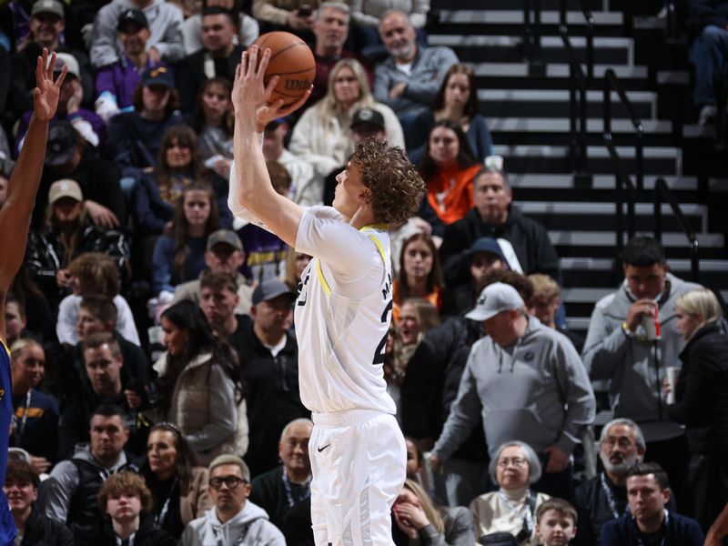 SALT LAKE CITY, UT - FEBRUARY 15: Lauri Markkanen #23 of the Utah Jazz shoots a three point basket during the game against the Golden State Warriors on February 15, 2024 at Delta Center in Salt Lake City, Utah. NOTE TO USER: User expressly acknowledges and agrees that, by downloading and or using this Photograph, User is consenting to the terms and conditions of the Getty Images License Agreement. Mandatory Copyright Notice: Copyright 2024 NBAE (Photo by Melissa Majchrzak/NBAE via Getty Images)