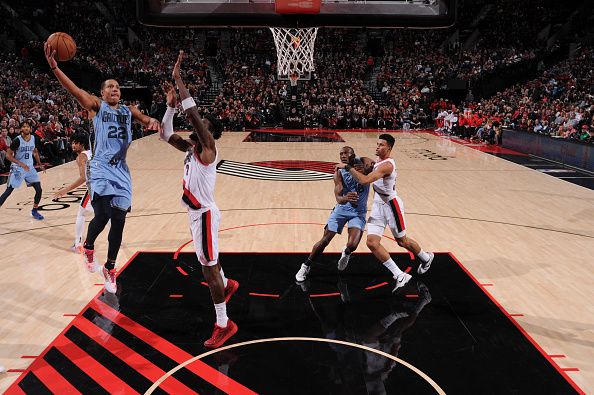 PORTLAND, OR - NOVEMBER 5: Desmond Bane #22 of the Memphis Grizzlies shoots the ball during the game against the Portland Trail Blazers on November 5, 2023 at the Moda Center Arena in Portland, Oregon. NOTE TO USER: User expressly acknowledges and agrees that, by downloading and or using this photograph, user is consenting to the terms and conditions of the Getty Images License Agreement. Mandatory Copyright Notice: Copyright 2023 NBAE (Photo by Cameron Browne/NBAE via Getty Images)