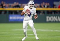 Air Force Falcons and Fresno State Bulldogs: A Battle of Determination at Falcon Stadium