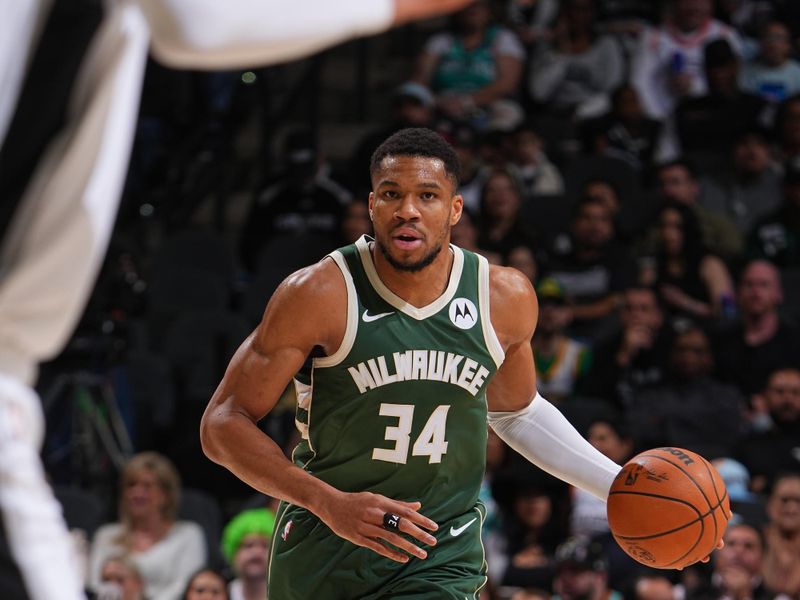 SAN ANTONIO, TX - JANUARY 31:  Giannis Antetokounmpo #34 of the Milwaukee Bucks handles the ball during the game against the San Antonio Spurs on January 31, 2025 at the Frost Bank Center in San Antonio, Texas. NOTE TO USER: User expressly acknowledges and agrees that, by downloading and or using this photograph, user is consenting to the terms and conditions of the Getty Images License Agreement. Mandatory Copyright Notice: Copyright 2025 NBAE (Photos by Garrett Ellwood/NBAE via Getty Images)