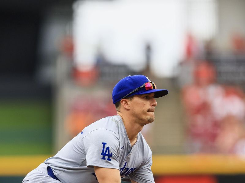 May 26, 2024; Cincinnati, Ohio, USA; Los Angeles Dodgers third baseman Enrique Hernandez (8) prepares for the pitch in the second inning against the Cincinnati Reds at Great American Ball Park. Mandatory Credit: Katie Stratman-USA TODAY Sports