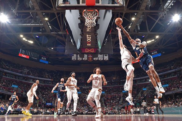 CLEVELAND, OH - December 21: Brandon Ingram #14 of the New Orleans Pelicans drives to the basket during the game against the Cleveland Cavaliers on December 21, 2023 at Rocket Mortgage FieldHouse in Cleveland, Ohio. NOTE TO USER: User expressly acknowledges and agrees that, by downloading and/or using this Photograph, user is consenting to the terms and conditions of the Getty Images License Agreement. Mandatory Copyright Notice: Copyright 2023 NBAE (Photo by David Liam Kyle/NBAE via Getty Images)