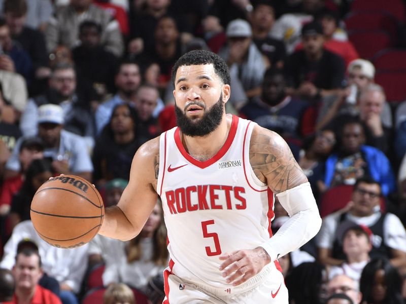 HOUSTON, TX - NOVEMBER 6:  Fred VanVleet #5 of the Houston Rockets dribbles the ball during the game against the San Antonio Spurs on November 6, 2024 at the Toyota Center in Houston, Texas. NOTE TO USER: User expressly acknowledges and agrees that, by downloading and or using this photograph, User is consenting to the terms and conditions of the Getty Images License Agreement. Mandatory Copyright Notice: Copyright 2024 NBAE (Photo by Logan Riely/NBAE via Getty Images)