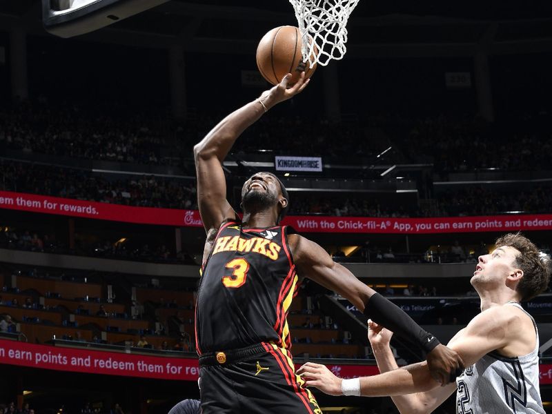 ORLANDO, FL - FEBRUARY 10: Caris LeVert #3 of the Cleveland Cavaliers rebounds during the game against the Orlando Magic on February 10, 2025 at Kia Center in Orlando, Florida. NOTE TO USER: User expressly acknowledges and agrees that, by downloading and or using this photograph, User is consenting to the terms and conditions of the Getty Images License Agreement. Mandatory Copyright Notice: Copyright 2025 NBAE (Photo by Fernando Medina/NBAE via Getty Images)