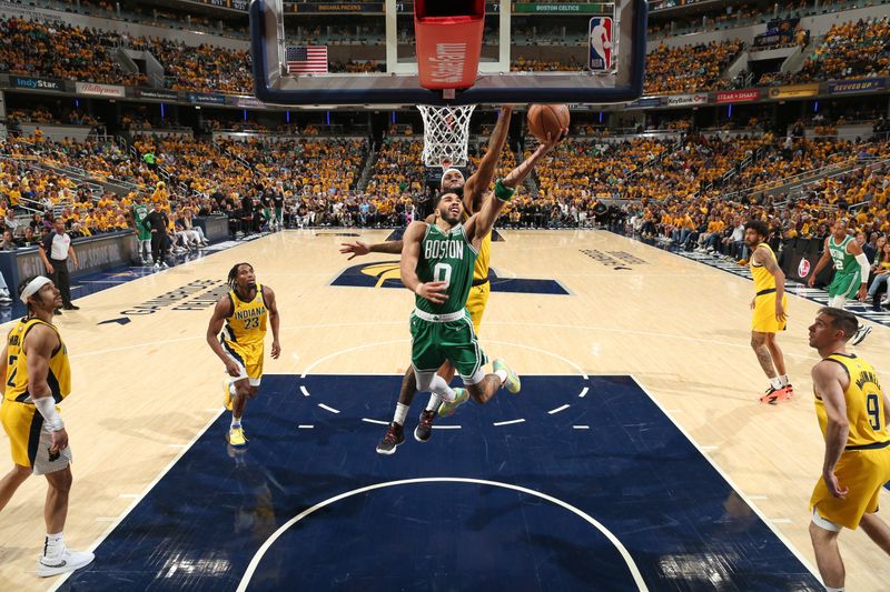 INDIANAPOLIS, IN - MAY 27: Isaiah Jackson #22 of the Indiana Pacers blocks the basket during the game against the Boston Celtics during Game 4 of the Eastern Conference Finals of the 2024 NBA Playoffs on May 27, 2024 at Gainbridge Fieldhouse in Indianapolis, Indiana. NOTE TO USER: User expressly acknowledges and agrees that, by downloading and or using this Photograph, user is consenting to the terms and conditions of the Getty Images License Agreement. Mandatory Copyright Notice: Copyright 2024 NBAE (Photo by Nathaniel S. Butler/NBAE via Getty Images)