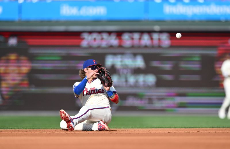 Aug 28, 2024; Philadelphia, Pennsylvania, USA; Philadelphia Phillies second baseman Bryson Stott (5) throws to second base against the Houston Astros in the first inning at Citizens Bank Park. Mandatory Credit: Kyle Ross-USA TODAY Sports