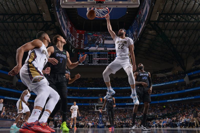 DALLAS, TX - JANUARY 15: Larry Nance Jr. #22 of the New Orleans Pelicans dunks the ball during the game against the Dallas Mavericks on January 15, 2024 at the American Airlines Center in Dallas, Texas. NOTE TO USER: User expressly acknowledges and agrees that, by downloading and or using this photograph, User is consenting to the terms and conditions of the Getty Images License Agreement. Mandatory Copyright Notice: Copyright 2024 NBAE (Photo by Glenn James/NBAE via Getty Images)