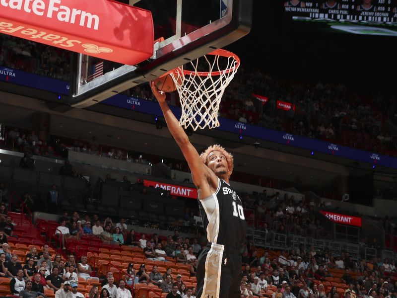 MIAMI, FL - OCTOBER 15: Jeremy Sochan #10 of the San Antonio Spurs shoots the ball during the game on October 15, 2024 at Kaseya Center in Miami, Florida. NOTE TO USER: User expressly acknowledges and agrees that, by downloading and or using this Photograph, user is consenting to the terms and conditions of the Getty Images License Agreement. Mandatory Copyright Notice: Copyright 2024 NBAE (Photo by Issac Baldizon/NBAE via Getty Images)