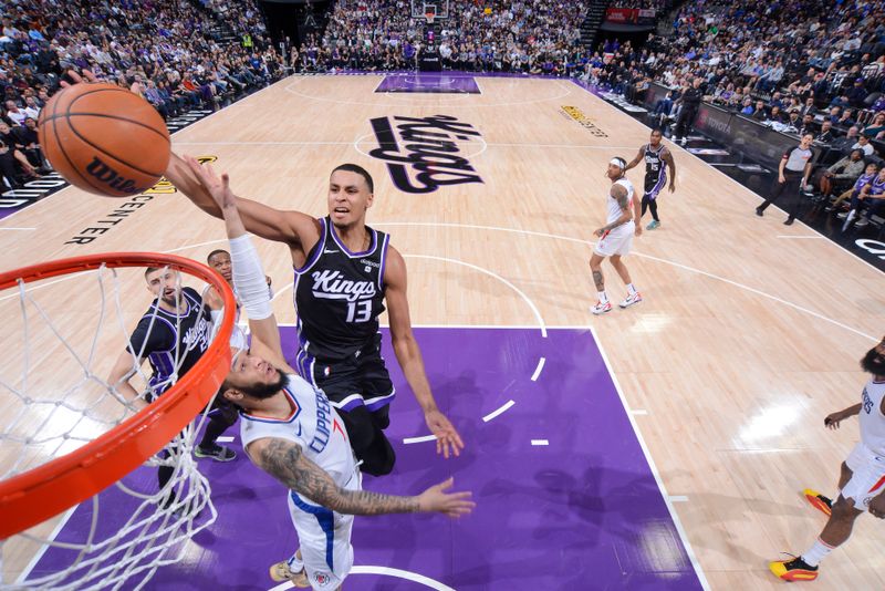 SACRAMENTO, CA - APRIL 2:  Keegan Murray #13 of the Sacramento Kings goes to the basket during the game on April 2, 2024 at Golden 1 Center in Sacramento, California. NOTE TO USER: User expressly acknowledges and agrees that, by downloading and or using this Photograph, user is consenting to the terms and conditions of the Getty Images License Agreement. Mandatory Copyright Notice: Copyright 2024 NBAE (Photo by Rocky Widner/NBAE via Getty Images)