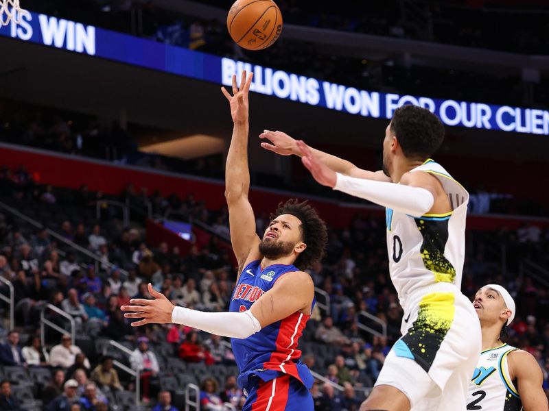 DETROIT, MICHIGAN - JANUARY 16: Cade Cunningham #2 of the Detroit Pistons gets a first half shot off over Tyrese Haliburton #0 of the Indiana Pacers at Little Caesars Arena on January 16, 2025 in Detroit, Michigan. NOTE TO USER: User expressly acknowledges and agrees that, by downloading and or using this photograph, User is consenting to the terms and conditions of the Getty Images License. (Photo by Gregory Shamus/Getty Images)